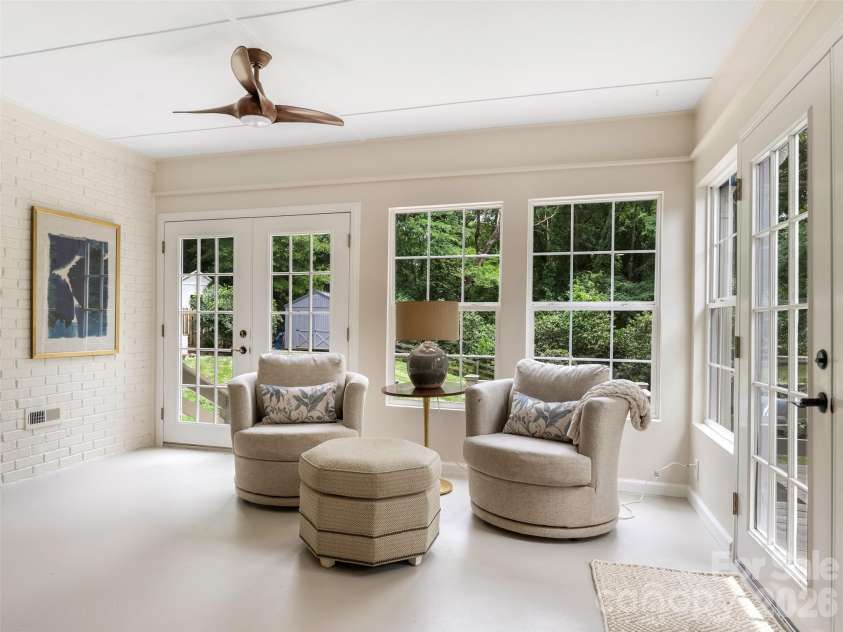 1301 Barden Road, Charlotte, NC 28226.  MLS# CAR4397756, YatesRealty ID 33671. Sunroom