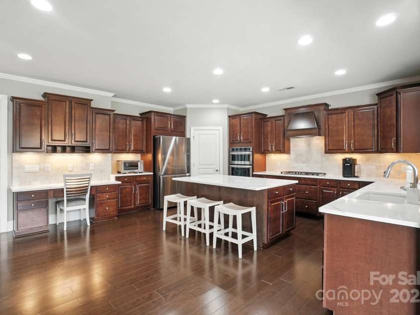 9927 Woodland Watch Court, Charlotte, NC 28277.  MLS# CAR4292983, YatesRealty ID 33671. 