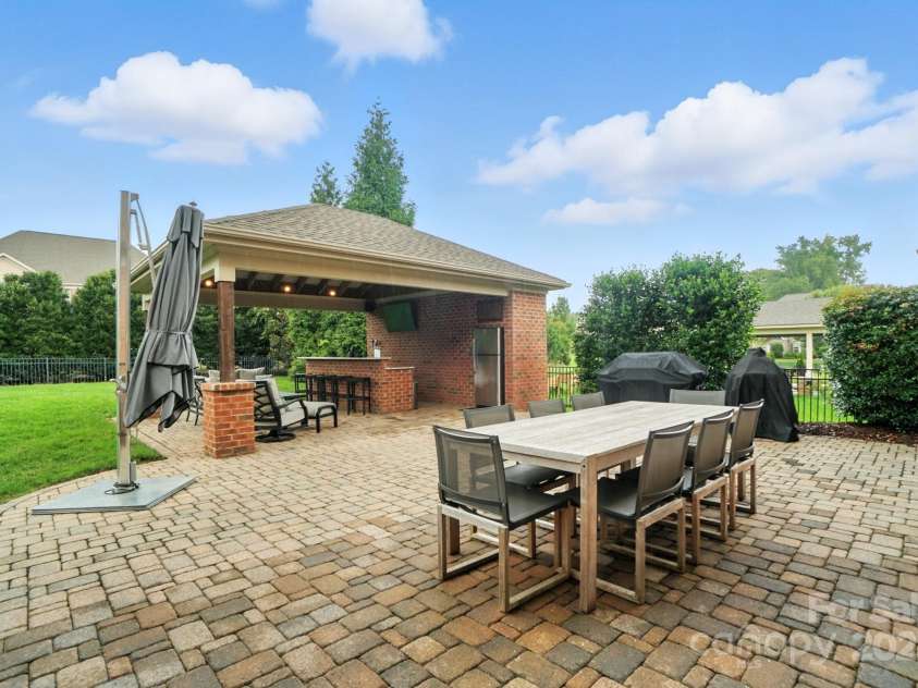9927 Woodland Watch Court, Charlotte, NC 28277.  MLS# CAR4292983, YatesRealty ID 33671. 