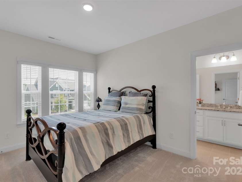 8095 Woodline Lane, Denver, NC 28037.  MLS# CAR4293110, YatesRealty ID 33672. 