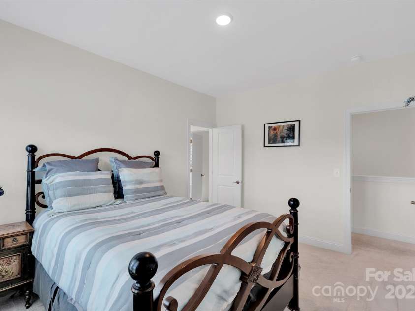 8095 Woodline Lane, Denver, NC 28037.  MLS# CAR4293110, YatesRealty ID 33672. 