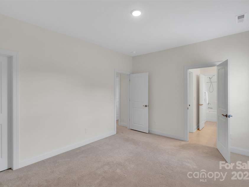 8095 Woodline Lane, Denver, NC 28037.  MLS# CAR4293110, YatesRealty ID 33672. 