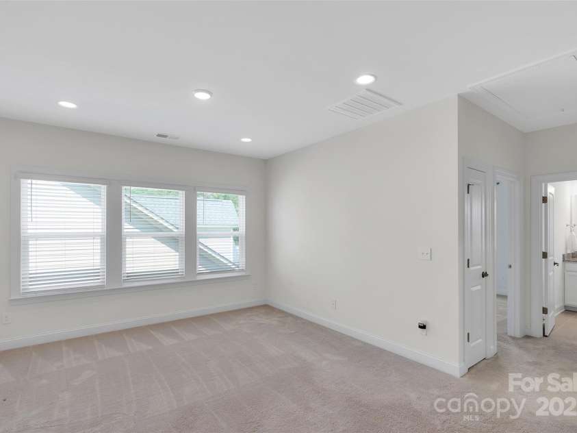 8095 Woodline Lane, Denver, NC 28037.  MLS# CAR4293110, YatesRealty ID 33672. Loft at top of the stairs