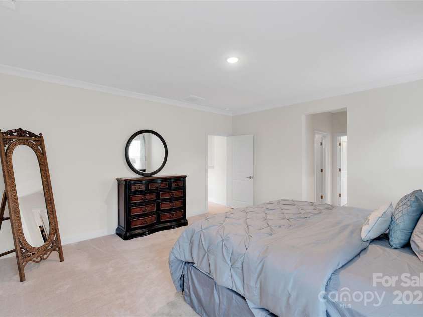 8095 Woodline Lane, Denver, NC 28037.  MLS# CAR4293110, YatesRealty ID 33672. Primary Bedroom