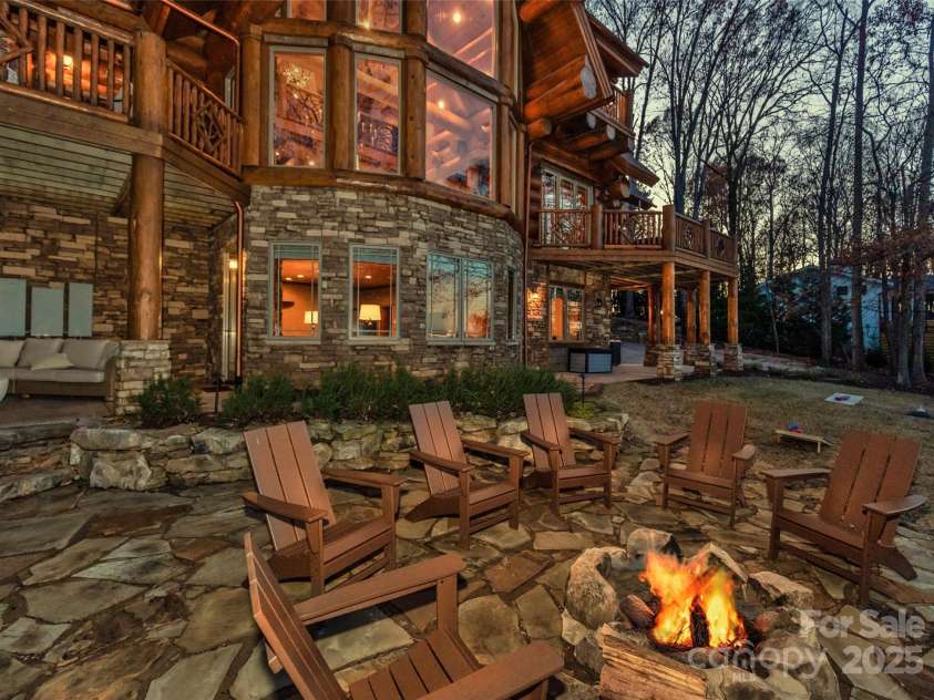 512 Stonemarker Road, Mooresville, NC 28117.  MLS# CAR4289529, YatesRealty ID 33673. 