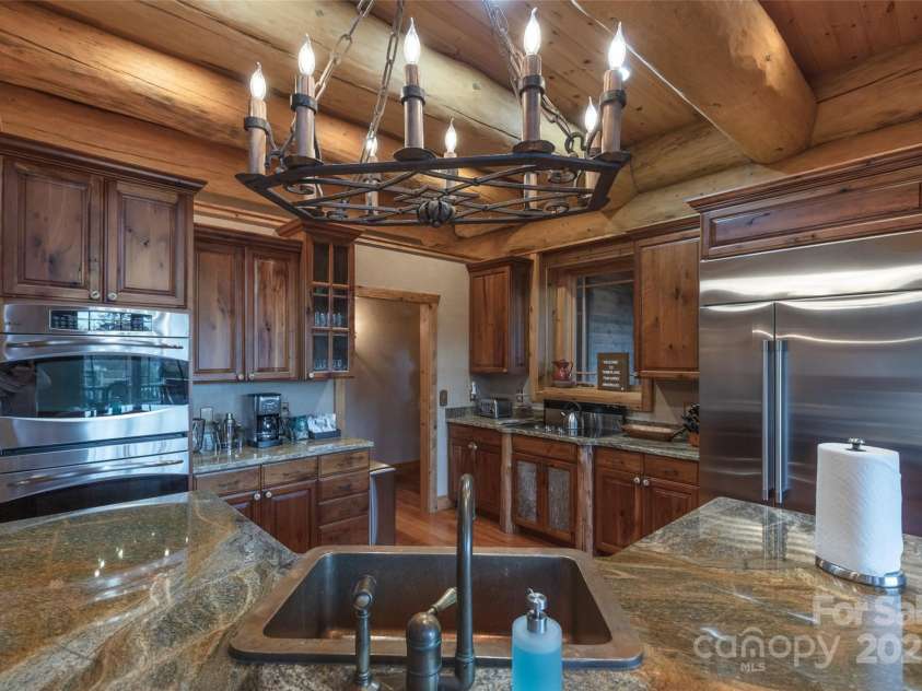 512 Stonemarker Road, Mooresville, NC 28117.  MLS# CAR4289529, YatesRealty ID 33673. 