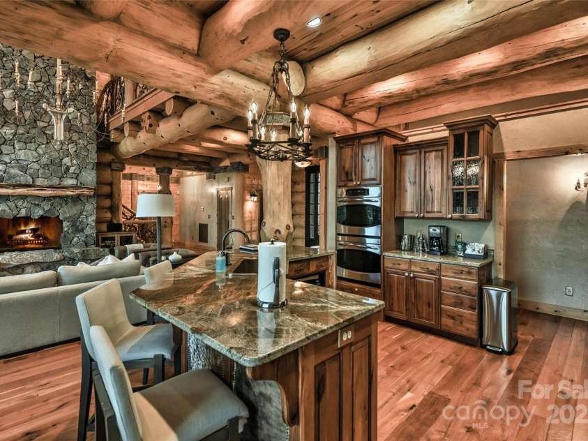 512 Stonemarker Road, Mooresville, NC 28117.  MLS# CAR4289529, YatesRealty ID 33673. 