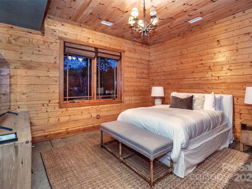 512 Stonemarker Road, Mooresville, NC 28117.  MLS# CAR4289529, YatesRealty ID 33673. 