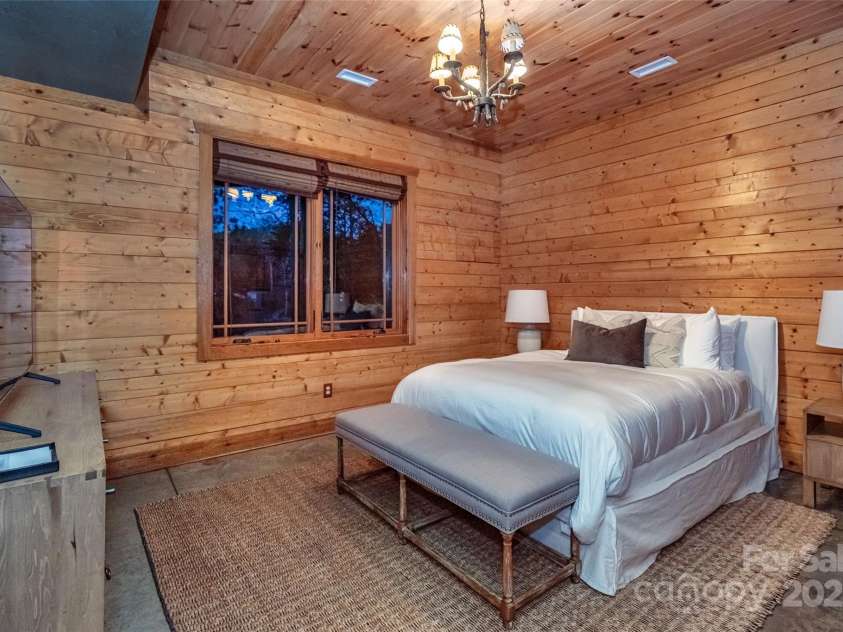 512 Stonemarker Road, Mooresville, NC 28117.  MLS# CAR4289529, YatesRealty ID 33673. 