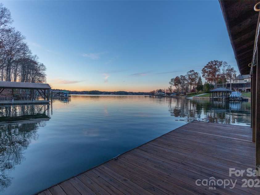 512 Stonemarker Road, Mooresville, NC 28117.  MLS# CAR4289529, YatesRealty ID 33673. 