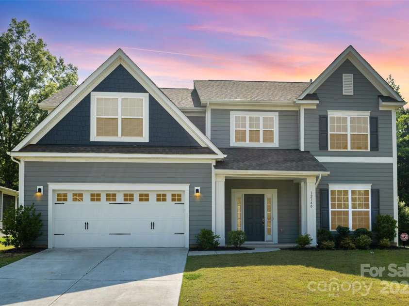 12140 Mcdowell Crossing, Huntersville, NC 28078.  MLS# CAR4293133, YatesRealty ID 33674. 