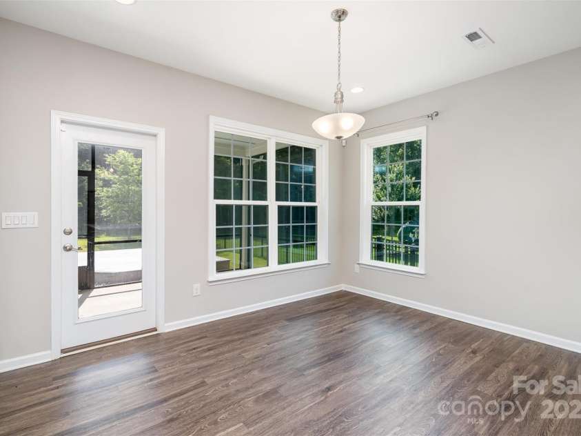 12140 Mcdowell Crossing, Huntersville, NC 28078.  MLS# CAR4293133, YatesRealty ID 33674. 