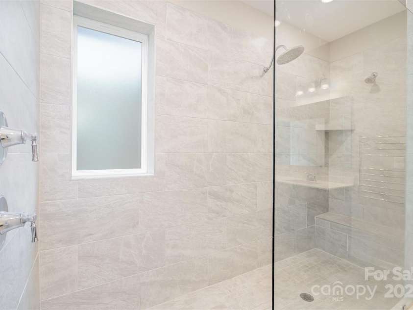 12140 Mcdowell Crossing, Huntersville, NC 28078.  MLS# CAR4293133, YatesRealty ID 33674. 