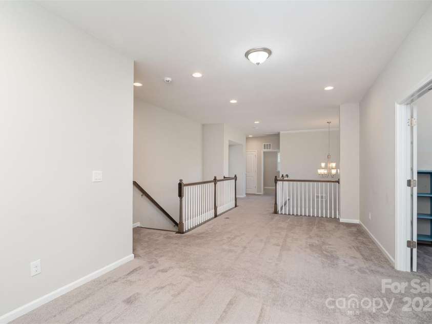 12140 Mcdowell Crossing, Huntersville, NC 28078.  MLS# CAR4293133, YatesRealty ID 33674. 
