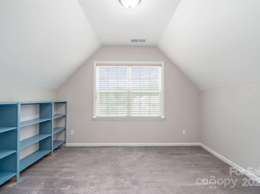 12140 Mcdowell Crossing, Huntersville, NC 28078.  MLS# CAR4293133, YatesRealty ID 33674. 