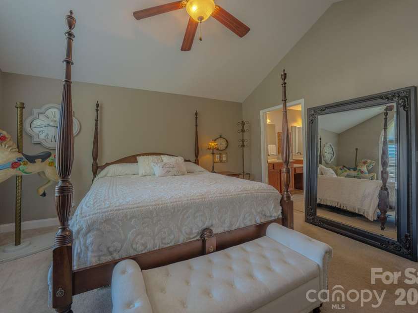 52 Mountain Meadow Circle, Weaverville, NC 28787.  MLS# CAR4394036, YatesRealty ID 33674. MAIN BEDROOM