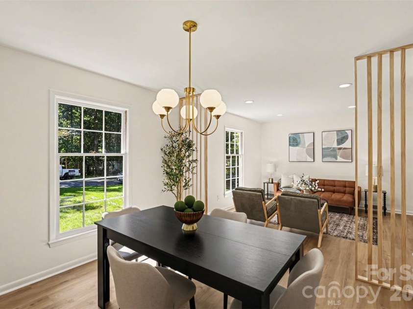 319 Kingsley Drive, Charlotte, NC 28270.  MLS# CAR4383389, YatesRealty ID 33675. Dining Room