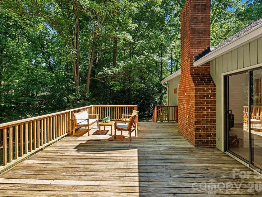 319 Kingsley Drive, Charlotte, NC 28270.  MLS# CAR4383389, YatesRealty ID 33675. Large Deck