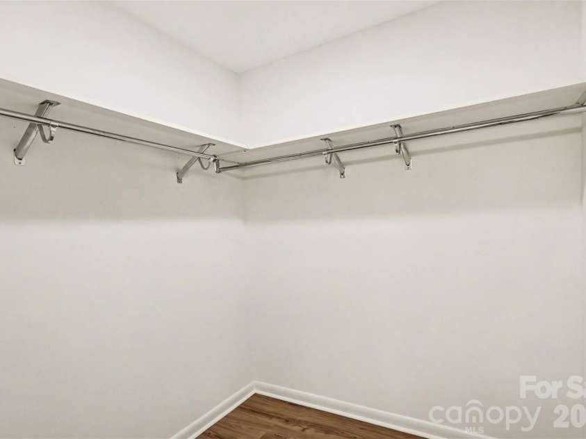 319 Kingsley Drive, Charlotte, NC 28270.  MLS# CAR4383389, YatesRealty ID 33675. Primary Closet