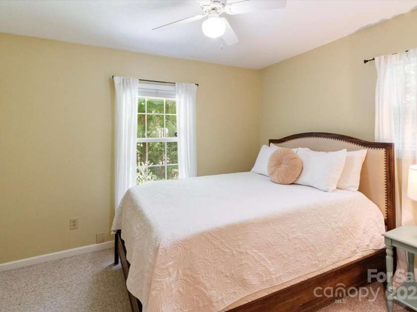 42 Bushwald Lane, Swannanoa, NC 28778.  MLS# CAR4292687, YatesRealty ID 33675. Second Bedroom