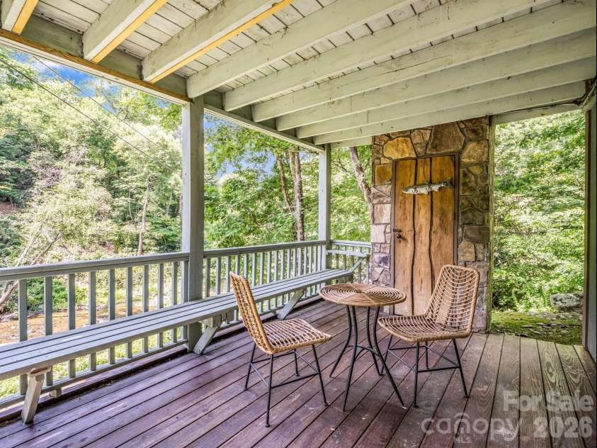 9390 East Fork Road, Brevard, NC 28712.  MLS# CAR4397774, YatesRealty ID 33676. 