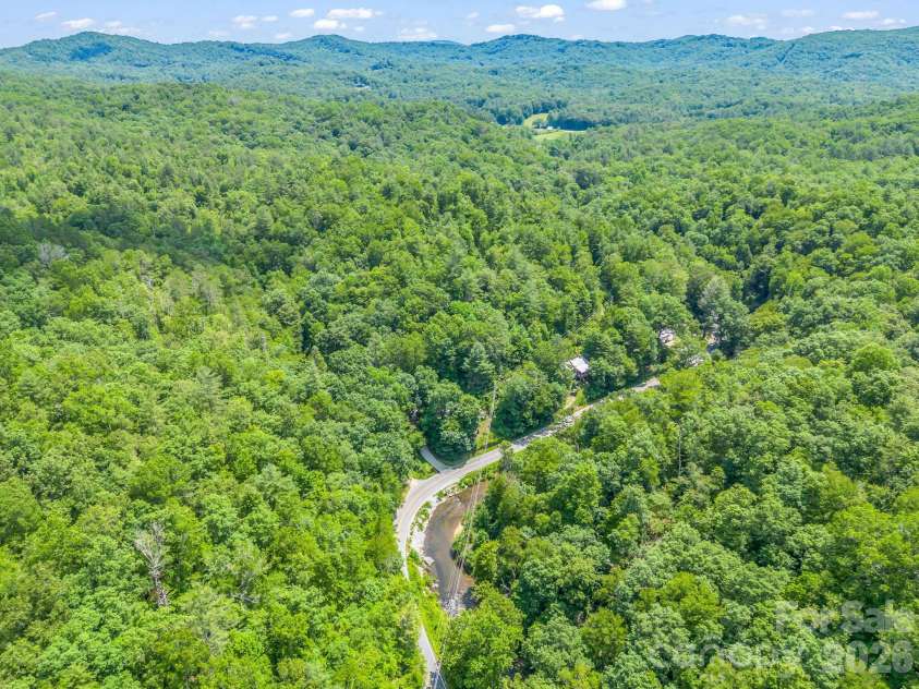 9390 East Fork Road, Brevard, NC 28712.  MLS# CAR4397774, YatesRealty ID 33676. 