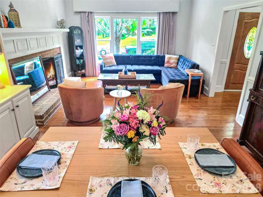 4133 Ashleytown Lane, Charlotte, NC 28270.  MLS# CAR4365855, YatesRealty ID 33678. 