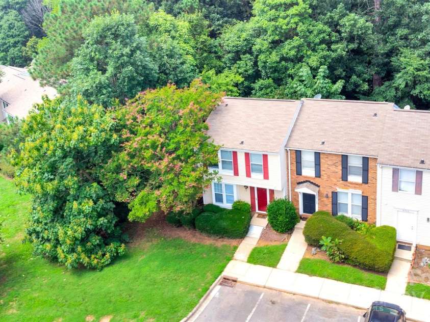 9728 Old Gate Drive, Matthews, NC 28105.  MLS# CAR4291090, YatesRealty ID 33679. 