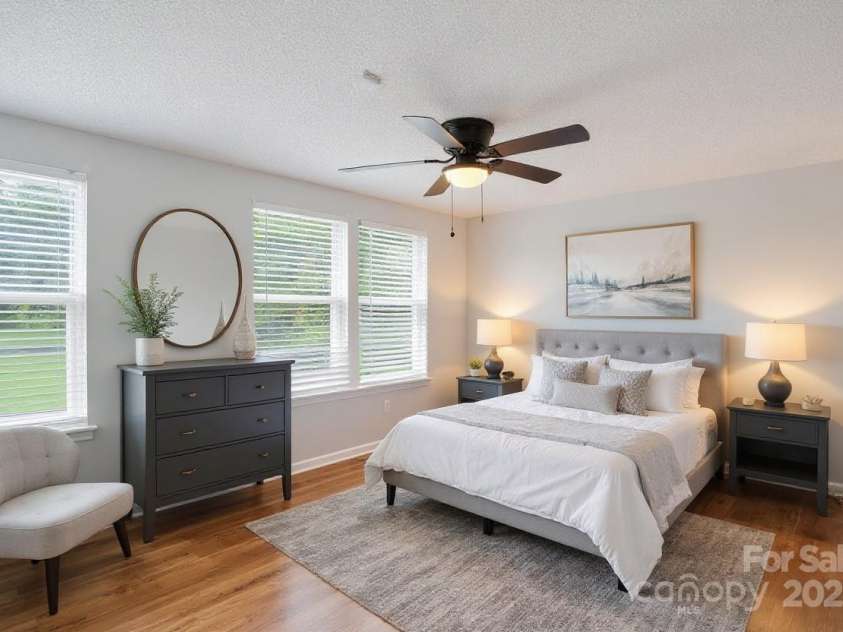 9728 Old Gate Drive, Matthews, NC 28105.  MLS# CAR4291090, YatesRealty ID 33679. 