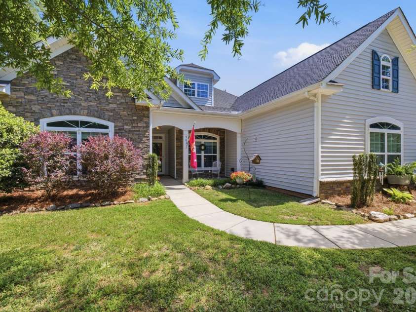 983 Jerry Lees Way, Denver, NC 28037.  MLS# CAR4394495, YatesRealty ID 33679. 