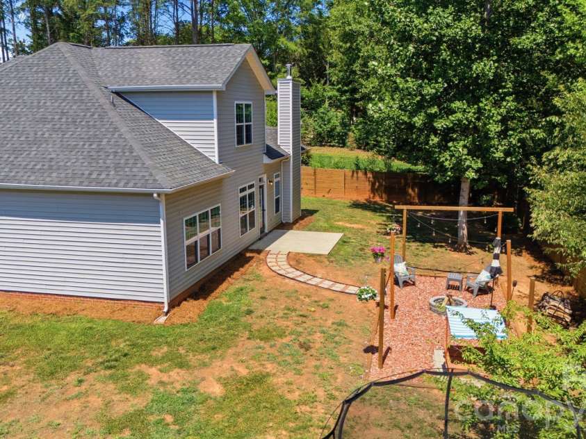 983 Jerry Lees Way, Denver, NC 28037.  MLS# CAR4394495, YatesRealty ID 33679. 