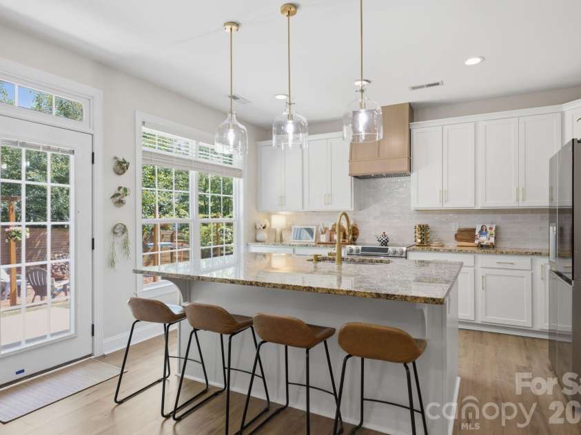 983 Jerry Lees Way, Denver, NC 28037.  MLS# CAR4394495, YatesRealty ID 33679. Kitchen
