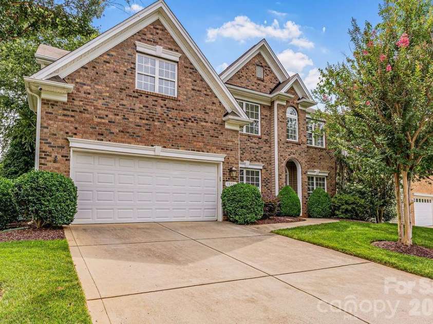 13731 Daltrey Lane, Charlotte, NC 28277.  MLS# CAR4397841, YatesRealty ID 33681. 