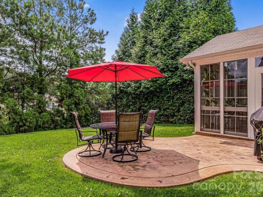 13731 Daltrey Lane, Charlotte, NC 28277.  MLS# CAR4397841, YatesRealty ID 33681. 