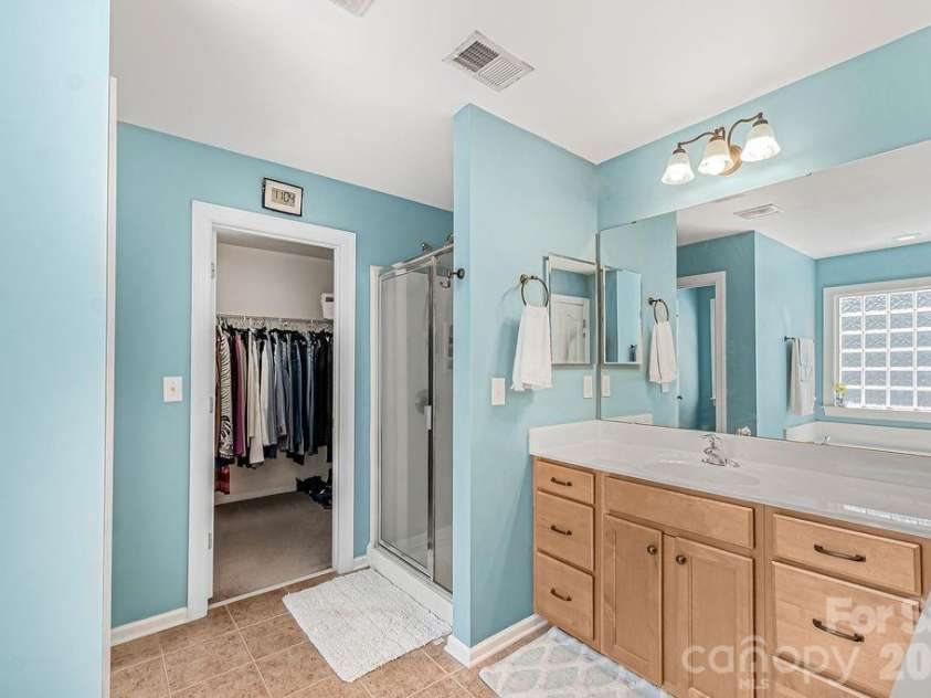 13731 Daltrey Lane, Charlotte, NC 28277.  MLS# CAR4397841, YatesRealty ID 33681. 