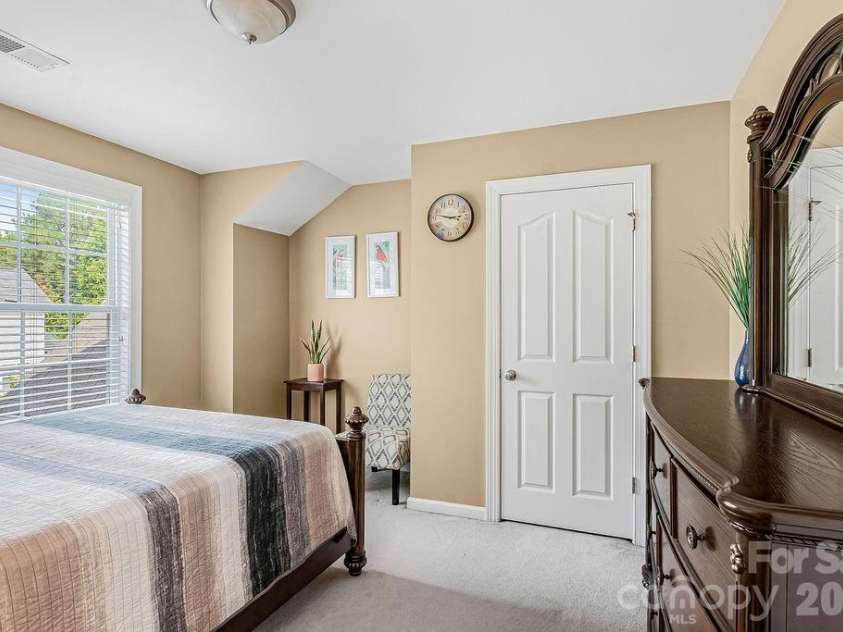 13731 Daltrey Lane, Charlotte, NC 28277.  MLS# CAR4397841, YatesRealty ID 33681. 
