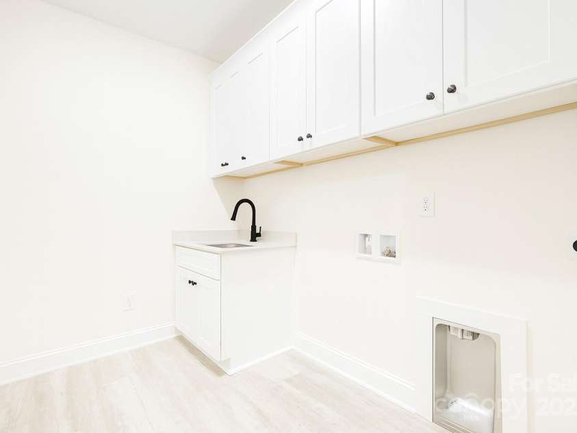 8311 Adrian Court, Charlotte, NC 28270.  MLS# CAR4264233, YatesRealty ID 33681. 