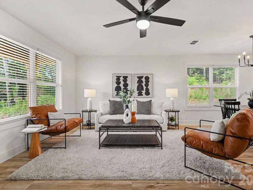 4224 Pine Street, Kannapolis, NC 28081.  MLS# CAR4392128, YatesRealty ID 33682. 