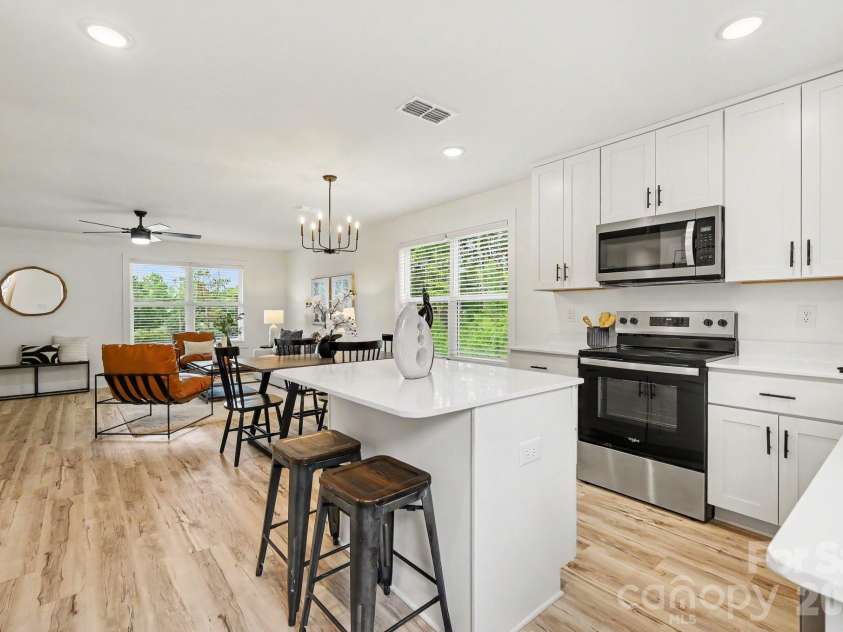 4224 Pine Street, Kannapolis, NC 28081.  MLS# CAR4392128, YatesRealty ID 33682. 
