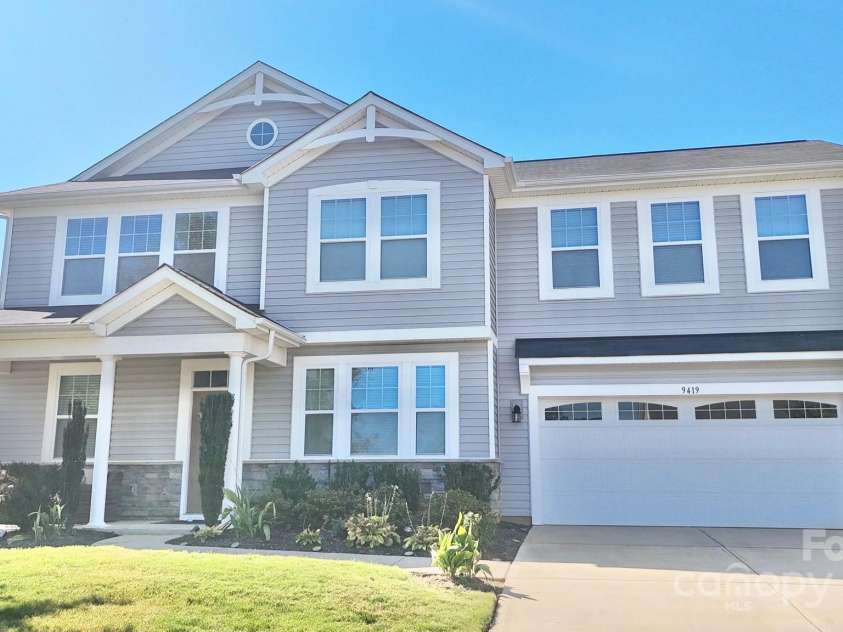 9419 Silverdale Lane, Charlotte, NC 28269.  MLS# CAR4267613, YatesRealty ID 33682. 