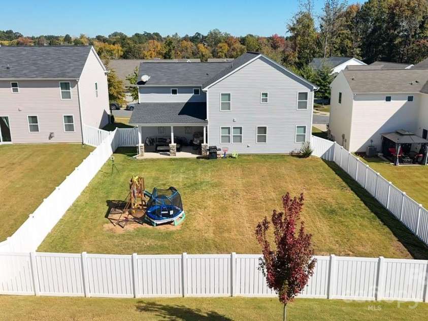 9419 Silverdale Lane, Charlotte, NC 28269.  MLS# CAR4267613, YatesRealty ID 33682. 