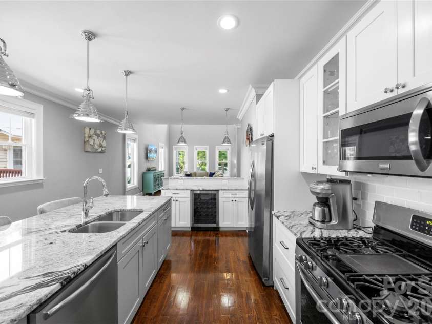 1823 Allen Street, Charlotte, NC 28205.  MLS# CAR4378484, YatesRealty ID 33683. 