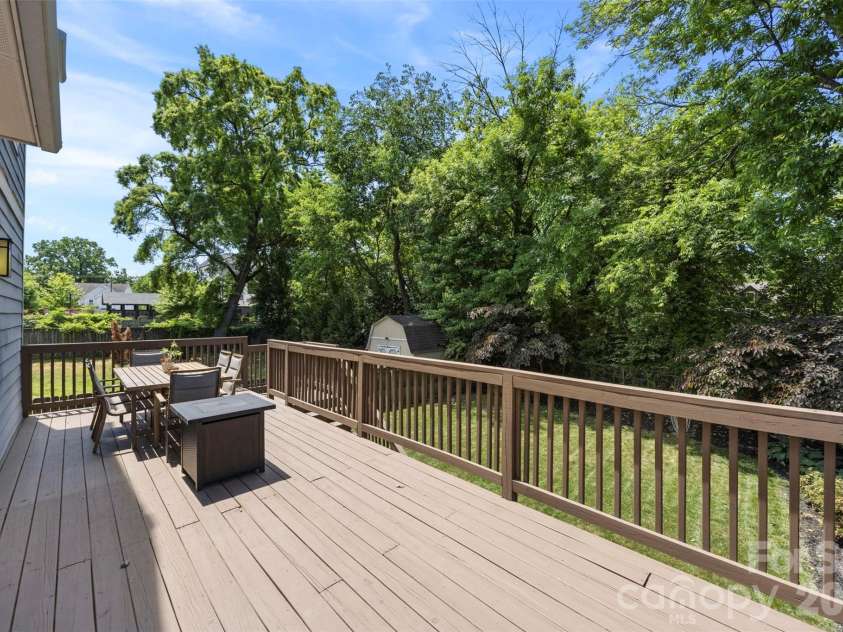 1823 Allen Street, Charlotte, NC 28205.  MLS# CAR4378484, YatesRealty ID 33683. 