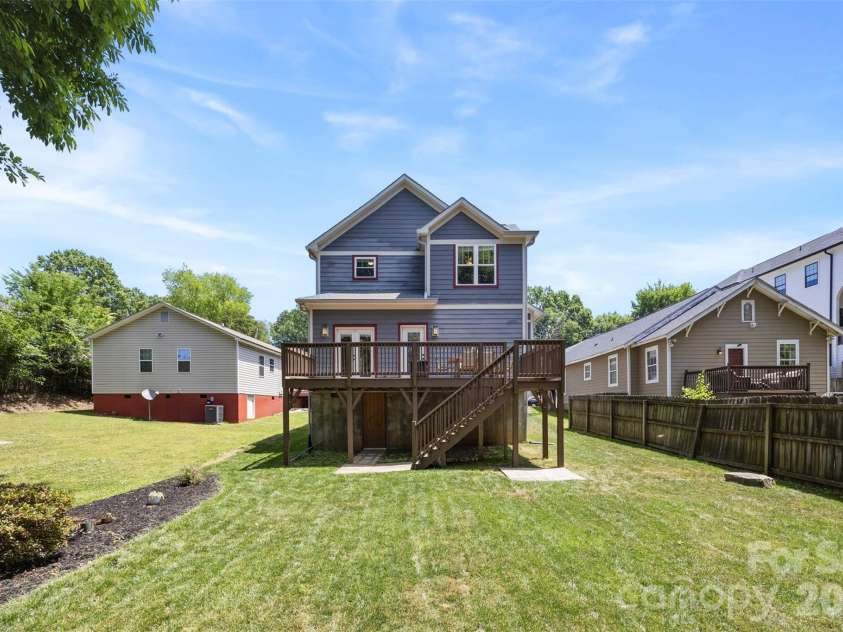 1823 Allen Street, Charlotte, NC 28205.  MLS# CAR4378484, YatesRealty ID 33683. 