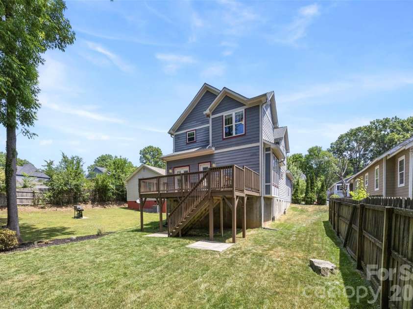 1823 Allen Street, Charlotte, NC 28205.  MLS# CAR4378484, YatesRealty ID 33683. 