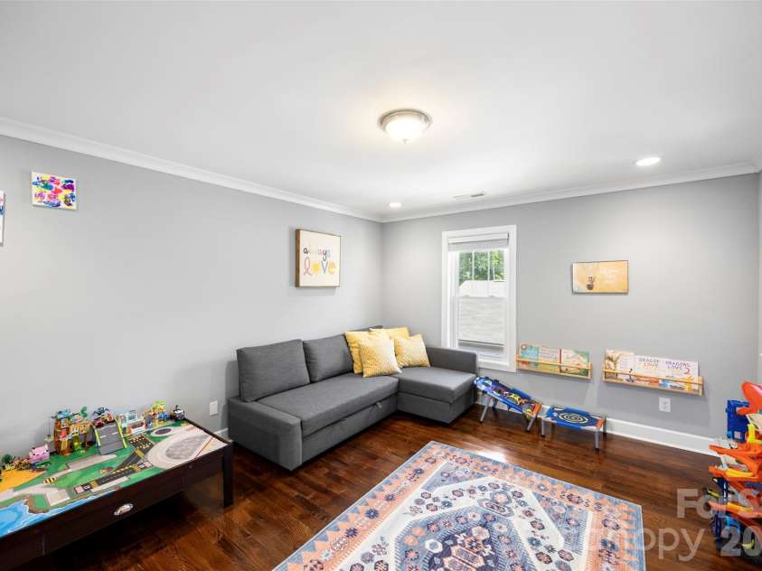 1823 Allen Street, Charlotte, NC 28205.  MLS# CAR4378484, YatesRealty ID 33683. Loft Upper Level