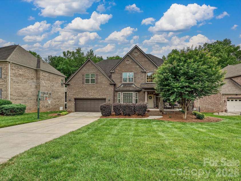 9643 Hampton Oaks Lane, Charlotte, NC 28270.  MLS# CAR4389106, YatesRealty ID 33684. 