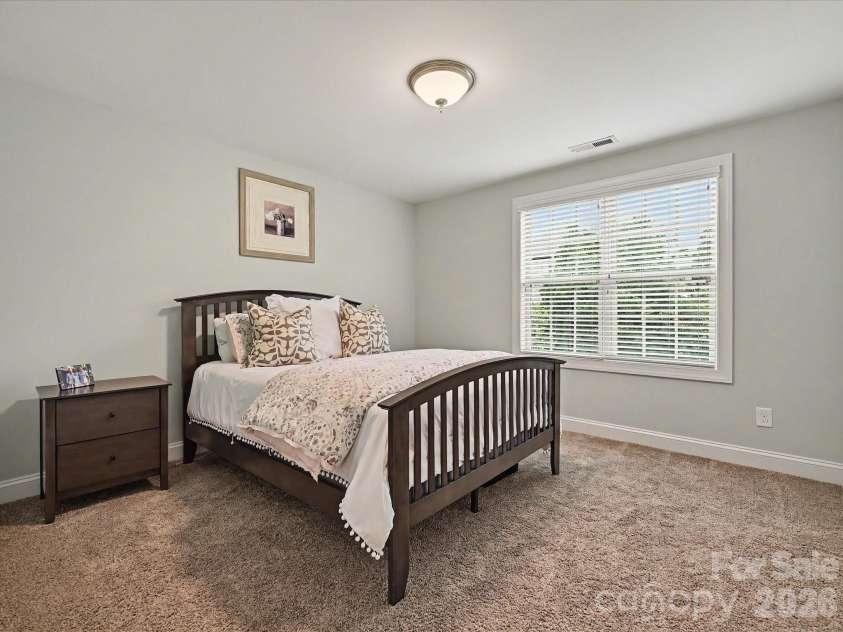 9643 Hampton Oaks Lane, Charlotte, NC 28270.  MLS# CAR4389106, YatesRealty ID 33684. Bedroom