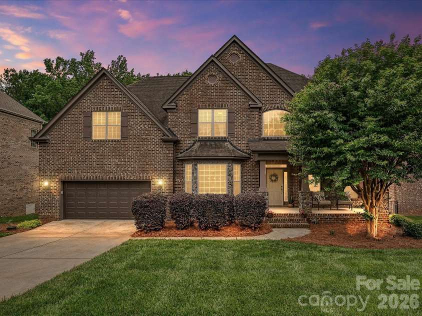 9643 Hampton Oaks Lane, Charlotte, NC 28270.  MLS# CAR4389106, YatesRealty ID 33684. Welcome Home!