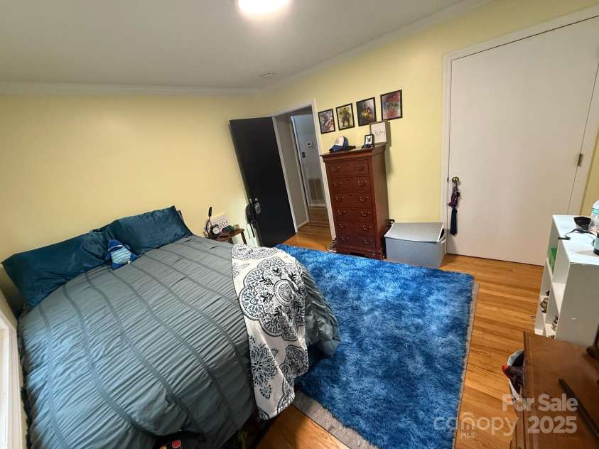 430 17th Avenue Drive, Hickory, NC 28601.  MLS# CAR4281870, YatesRealty ID 33686. Bedroom 3/Closet